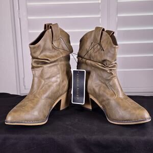 Charles Albert Women's Modern Western Cowboy Distressed Boot, Tan Size: 9 Vegan